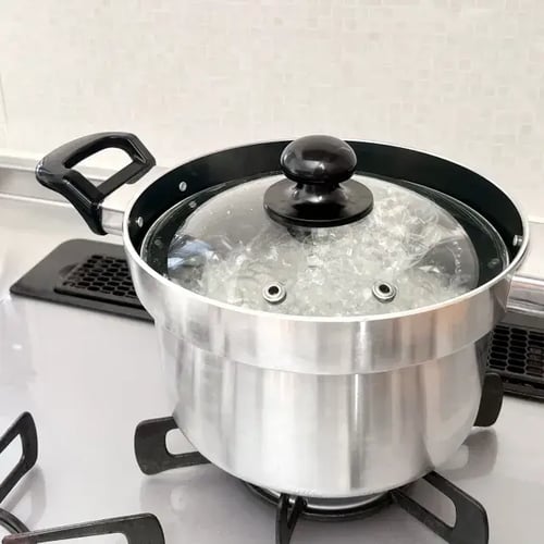 鍋で炊飯